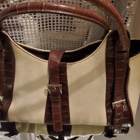 Coldwater Creek Ivory And Tan Shoulderbag - Picture 2 of 8